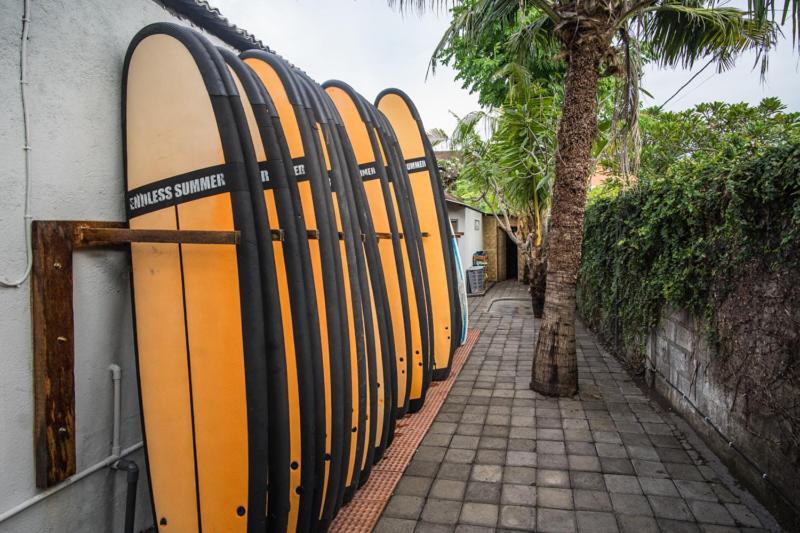 Endless Summer Surf Camp Kuta كوتا المظهر الخارجي الصورة